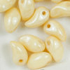 Lily Petal Beads 4x6 mm weiß beige gelüstert  10g (ca.75 Stk.)